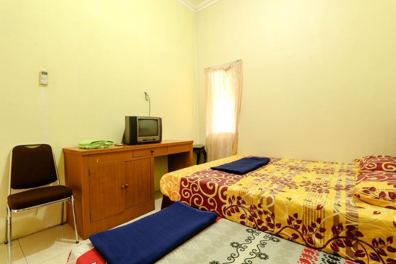 The Joglo Family Hotel Магеланг Экстерьер фото
